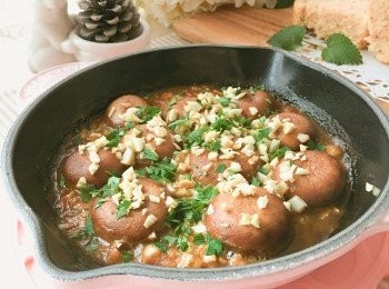 step6: 出爐後，加點番茜便完成了。