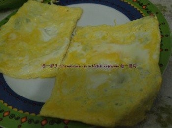 step1: 煎好雞蛋放凉