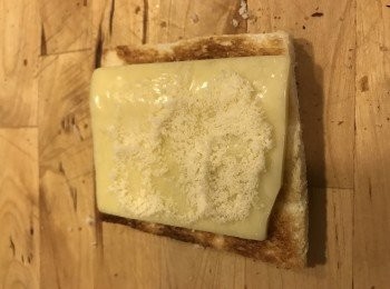 step4: 啟動焗爐, 准備芝士多士