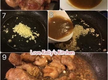 step2: 熱好鑊後加入橄欖油，將豬柳兩面煎至金黃色，加入半飯碗水蓋上蓋轉中細火慢慢煮(大約5分鐘)可以開蓋，繼續煮至全熟，然後將豬柳和肉汁分開盛起備用；