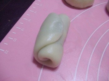 step7: 7.捲起後縮口朝上