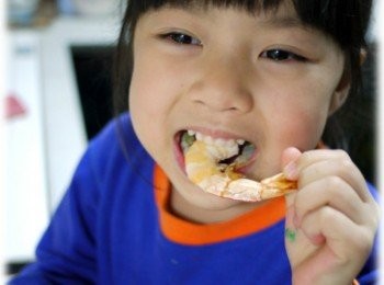 step3: 接下來當然就是用力把它吃下肚嘍