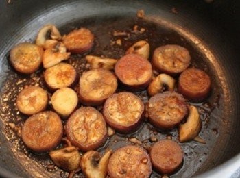 step3: 至醬汁微收乾, 在灑上花椒粉拌勻即完成