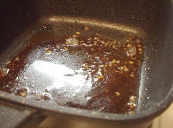 step8: 然後加入所有<span class="group_3">調味</span>煮滾