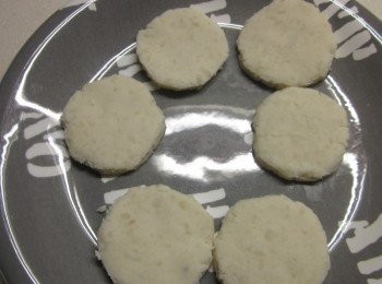 step5: 取適量大小做成圓餅狀