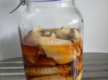 step6: 待放涼後放入樽內醃浸及冷藏最少4小時。