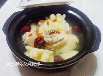 step6: 其實苦瓜越苦越好。因為苦瓜素含量越多，營養價值越高喔。 而且是腸胃不佳、肝臟功能不好的人的特效藥呢~ 不妨試著吃吃這外型不討喜卻好處多多的蔬菜。