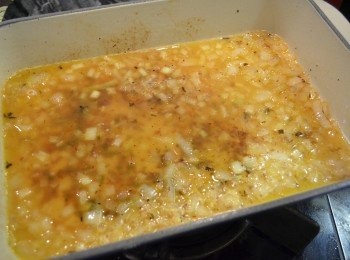 step7: 再加入清雞湯煮滾。