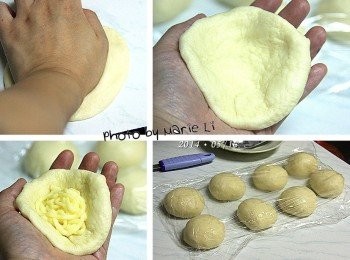 step6: 將鬆弛好的麵糰用手心肉壓成圓餅狀
像做包子般的手勢將麵餅輕握在手心裡
卡士達醬料集中擠壓放進圓餅狀麵糰的中心
將麵糰從周圍向中心捏合並揉成圓形即算完成
以相同的方式將八個麵糰都一一完成包餡