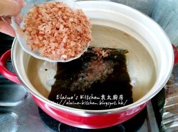 step5: 加入木魚花立刻熄火