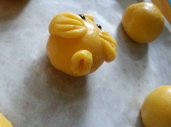 step17: 搓一條長條做豬尾