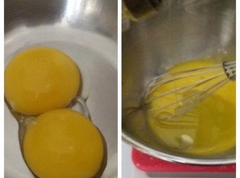 step2: 蛋黃加油拌勻