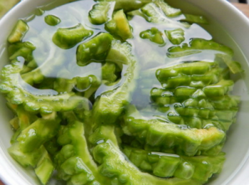 step5: 泡水，去苦味。