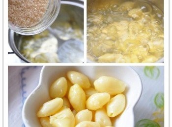 step4: 取出白果約略沖洗後，放入滾水加入砂糖或冰糖滾煮約15分撈起備用