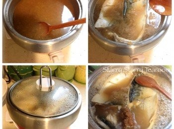 step5: 煮沸後，將火力調較至2度，加入鯖魚，煮7-8分鐘。熄火後，再加入餘下的味噌攪拌均勻。