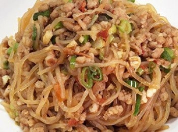 step6: 待湯汁差不多收乾水，灑上葱末即成！