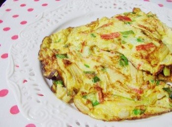 step7: 簡單家常料理ˊ蟹棒絲蔥花蛋就完成囉~