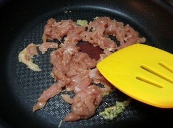 step7: 落瘦肉煎香