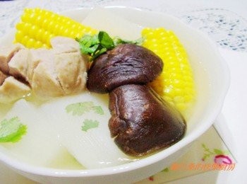 step6: 盛碗湯灑上少許香菜葉就完成囉~