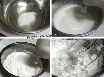 step8: ◎ 製作慕斯蛋糕的精髓 ─ 《蛋白霜》

將蛋白 (不可碰到蛋黃、水、油) 和細砂糖一起放進鋼盆
用電動打蛋器高速打至蛋白挺立為止

※ 慕斯蛋糕加了《蛋白霜》才會有蓬鬆口感
    不然就會跟一般乳酪蛋糕沒什麼兩樣了