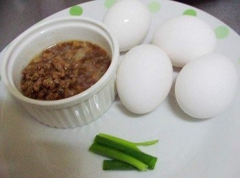 step1: 先準備好所需<span class="group_1">材料</span>如照片非常簡單ˊ肉燥作法可搜尋一下之前分享文章