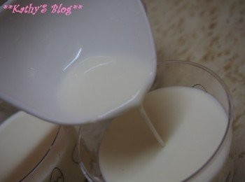 step6: 倒入器皿中雪至凝固~