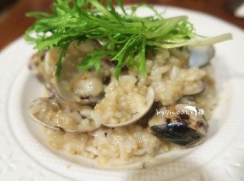 step7: 依喜好放上生菜.美味上桌