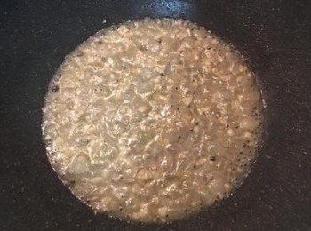 step10: 轉小火煮滾剩下的湯汁，試味道調整。