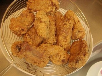 step5: 然後以瀝網撈起備用