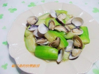 step5: 暹蝦醬本身就帶有鹹香微辣口感ˊ搭配絲瓜和鮮菇的自然清甜ˊ 味道都都好ˊ完全不用再放其他<span class="group_2">調味</span>ˊ滋味就很棒喔。 有興趣的朋友可至下方泰泰風部落格參考更多說明介紹。