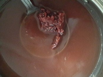 step2: 再加入紅豆沙攪拌均勻轉小火煮約10分~熄火