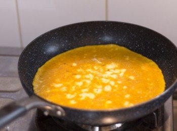 step6: 待蛋漿半熟，離火