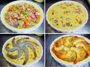 step7: 組合:將完成的步驟6平鋪於步驟3的派皮上ˊ 淋上完成的餡汁ˊ灑上酌量雙色起士ˊ擺上蝦子ˊ 送入已經事先預熱好的烤箱ˊ180度c烘烤約25~30分鐘即可