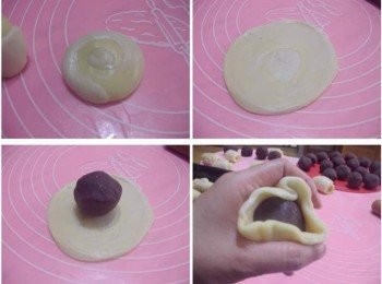 step5: 步驟5接著用手心往下壓扁ˊ然後用桿麵棍桿成圓形狀ˊ 包上已經事先準備好的紅豆沙鹹蛋黃<span class="group_3">餡料</span>ˊ (記得桿捲面當表皮喔ˊ原本的底面拿來包餡) 然後利用手的虎口整型縮圓ˊ