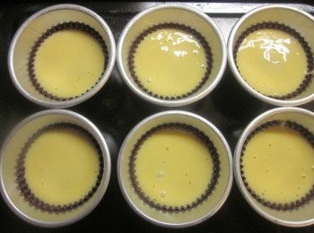 step7: 上面再擠上麵糊覆蓋