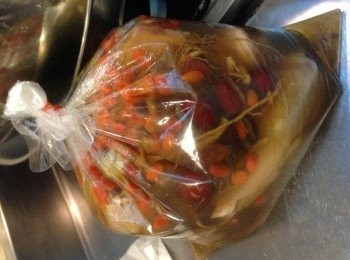 step5: 將作法3放入作法4，放入冷藏2天入味即可。