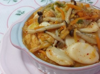 step7: 最後加入蔥段拌勻即可。