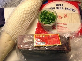 step1: 白蘿蔔去皮、洗淨、刨絲備用