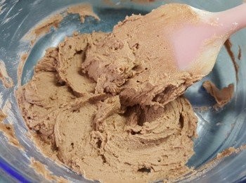 step11: 輕手攪拌至沒有白色粉粒即可入唧袋