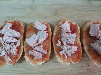 step3: 再舖上鮪魚肉