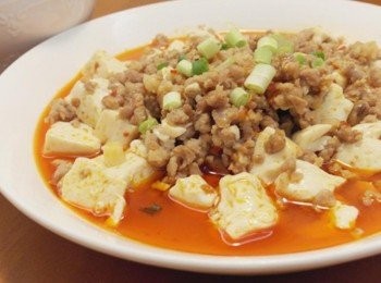 step9: 紅通通的湯汁和豆腐...吃起來真是麻.香.燙.又嫩呀!!!