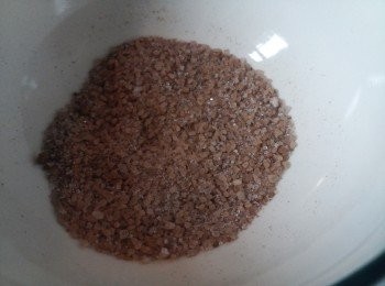 step5: 等待期間, 先將醃料(海鹽+糖+五香粉) 拌勻, 備用