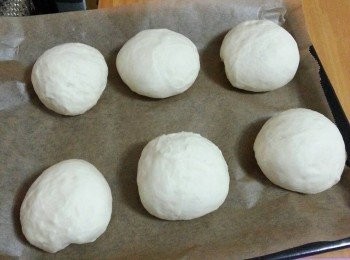 step3: 取出排氣, 分割, 滾圓, 靜止15mins