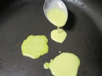 step8: 調好的粉漿下鍋