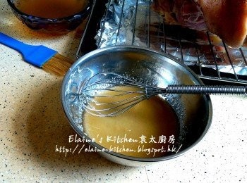 step11: 蜜糖加少許水拌勻成蜜糖水備用