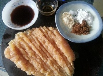 step2: 用調味料醃雞肉30分鐘以上