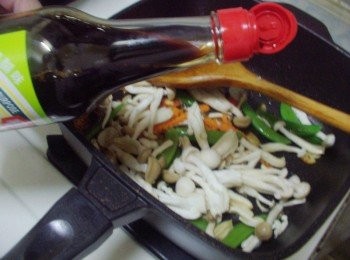 step5: 最後加入所有<span class="group_2">調味</span>拌勻炒熟即可
