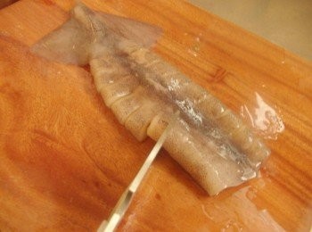 step2: 這樣剪，(一方面好看ˊ另一方面也能讓醬汁附著入味)