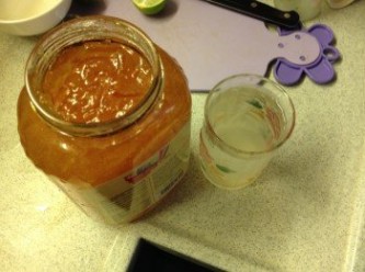step2: 加入3茶匙的柚子蜜，攪勻