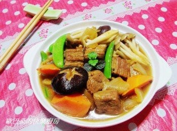 step5: 料多味美牛肉燉時蔬就完成囉。